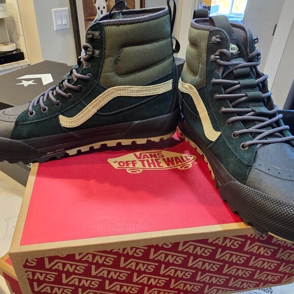 Vans MTE Sk8-Hi GORE-TEX Insulated Shoe Scarab/Grape Mens Size 10 Hiking Boot - Picture 3 of 13